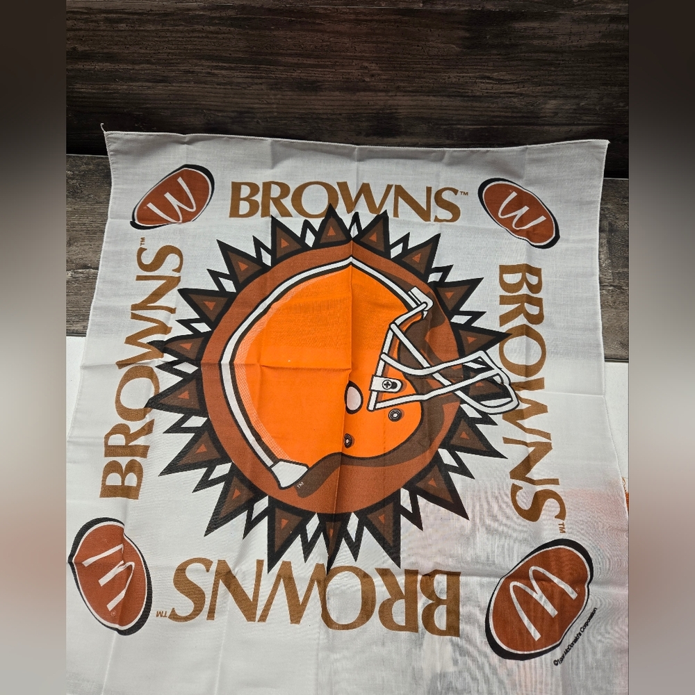 Vintage 1999 Cleveland Browns McDonalds‎ Scarf Bandana Big Helmet Logo